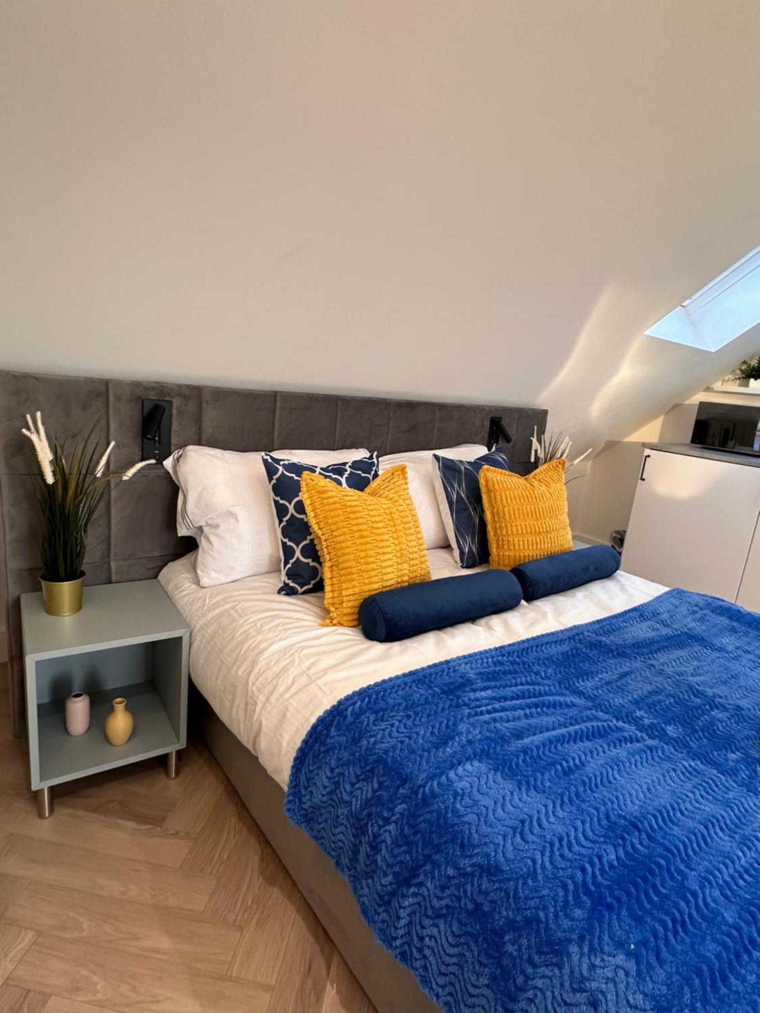 R5 - Luxury Private Ensuite Self-Contained Room - Newly Renovated Halesowen Esterno foto