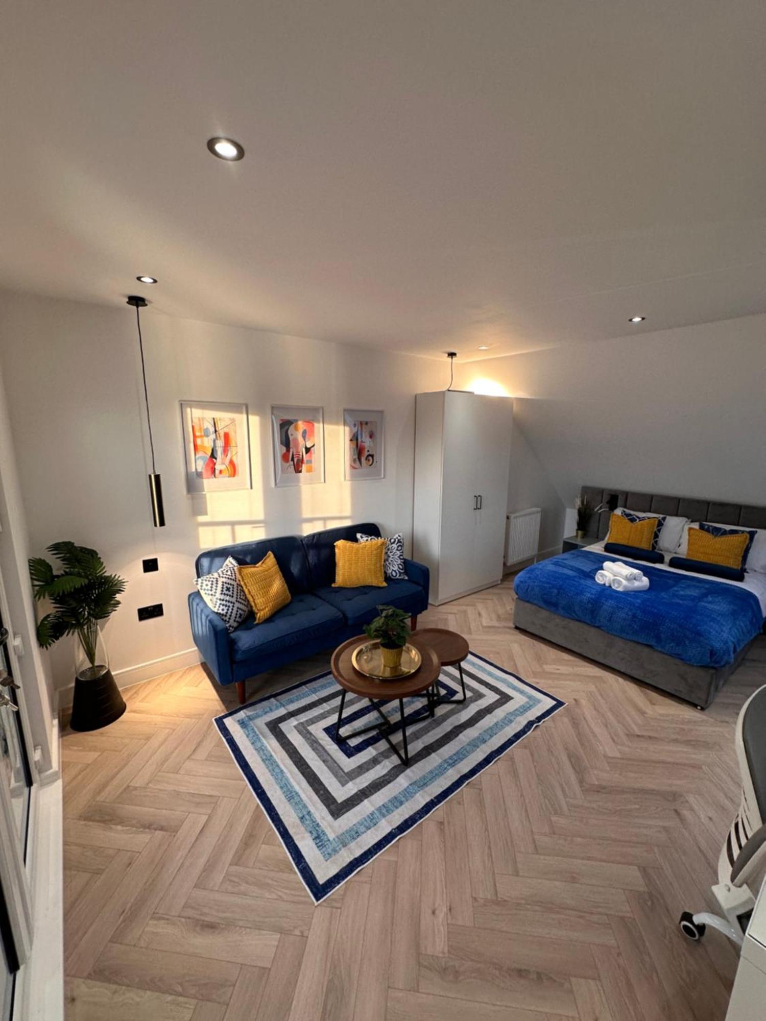 R5 - Luxury Private Ensuite Self-Contained Room - Newly Renovated Halesowen Esterno foto