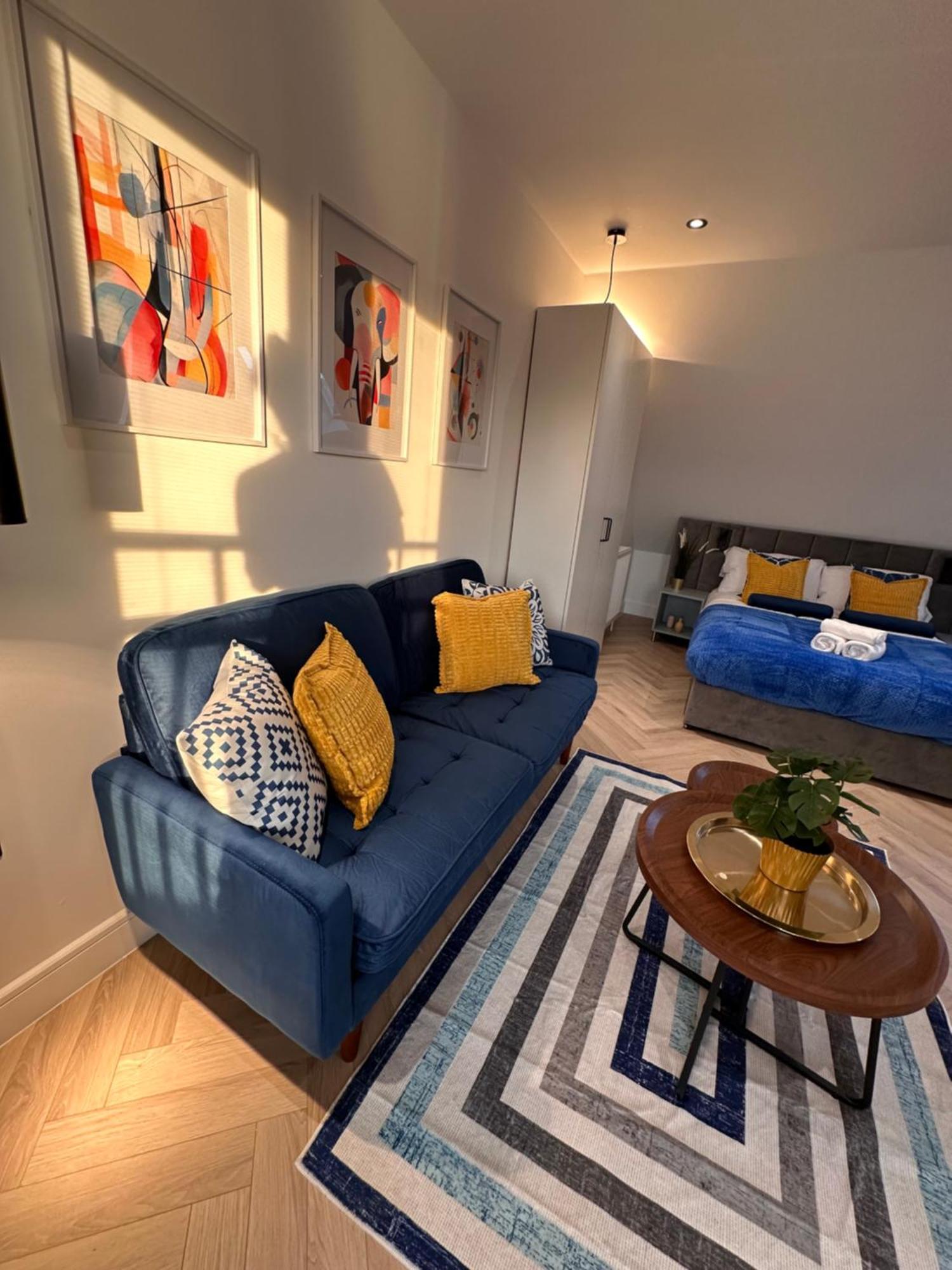 R5 - Luxury Private Ensuite Self-Contained Room - Newly Renovated Halesowen Esterno foto